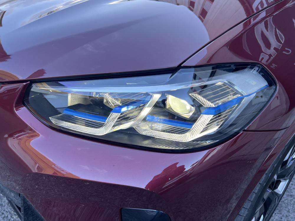 BMW IX3 M Sport 2023 granate - foto 4