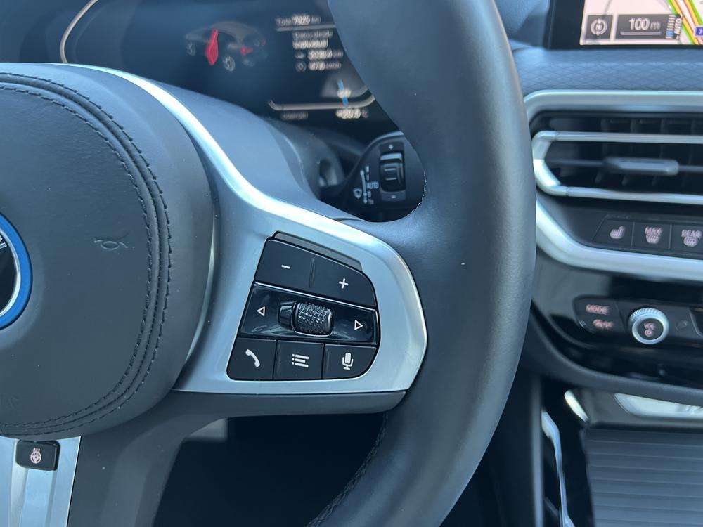 BMW IX3 M Sport 2023 granate - foto 11