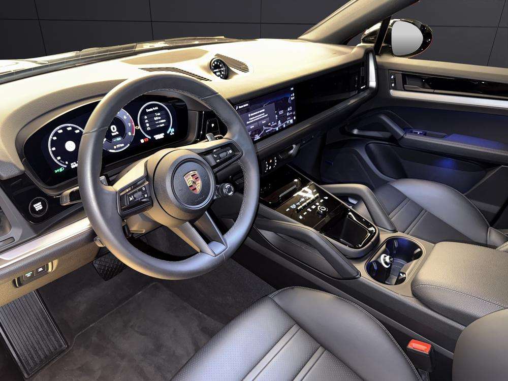 Porsche Cayenne Coupé E-Hybrid 2025 negro - foto 6