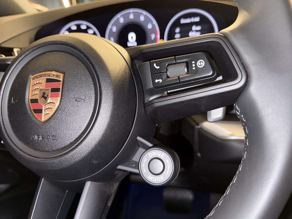 Porsche Cayenne Coupé E-Hybrid 2025 negro - foto 9