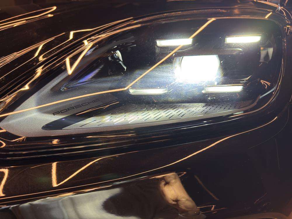 Porsche Cayenne Coupé E-Hybrid 2025 negro - foto 10