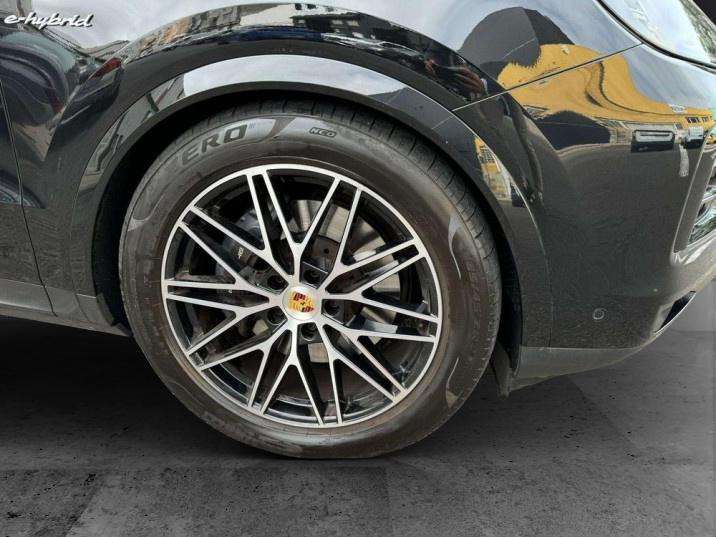 Porsche Cayenne Coupé E-Hybrid 2025 negro - foto 11