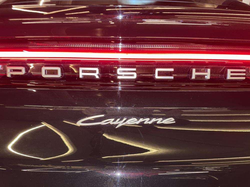 Porsche Cayenne Coupé E-Hybrid 2025 negro - foto 12