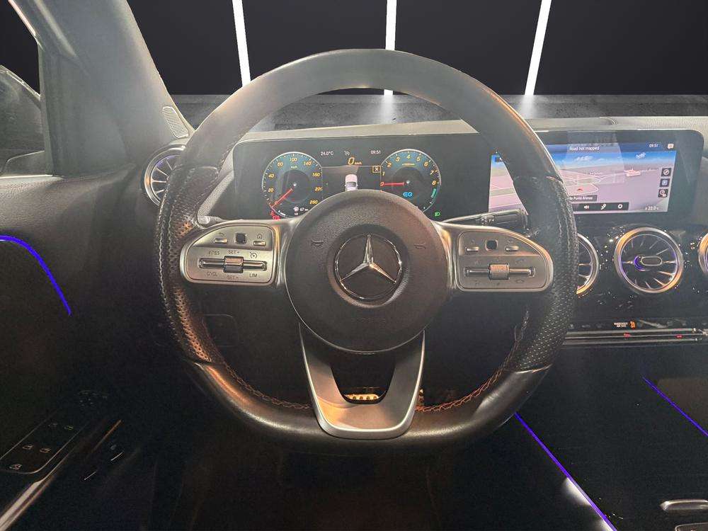 Mercedes-Benz GLA 250e AMG 2021 blanco - foto 12