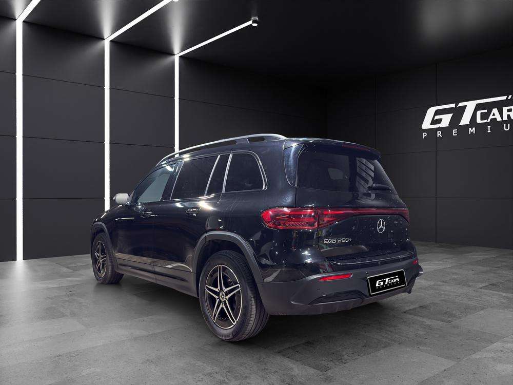 Mercedes-Benz EQB 250+ AMG 2025 negro - foto 3