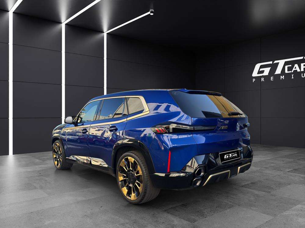 BMW XM . 2023 azul - foto 3