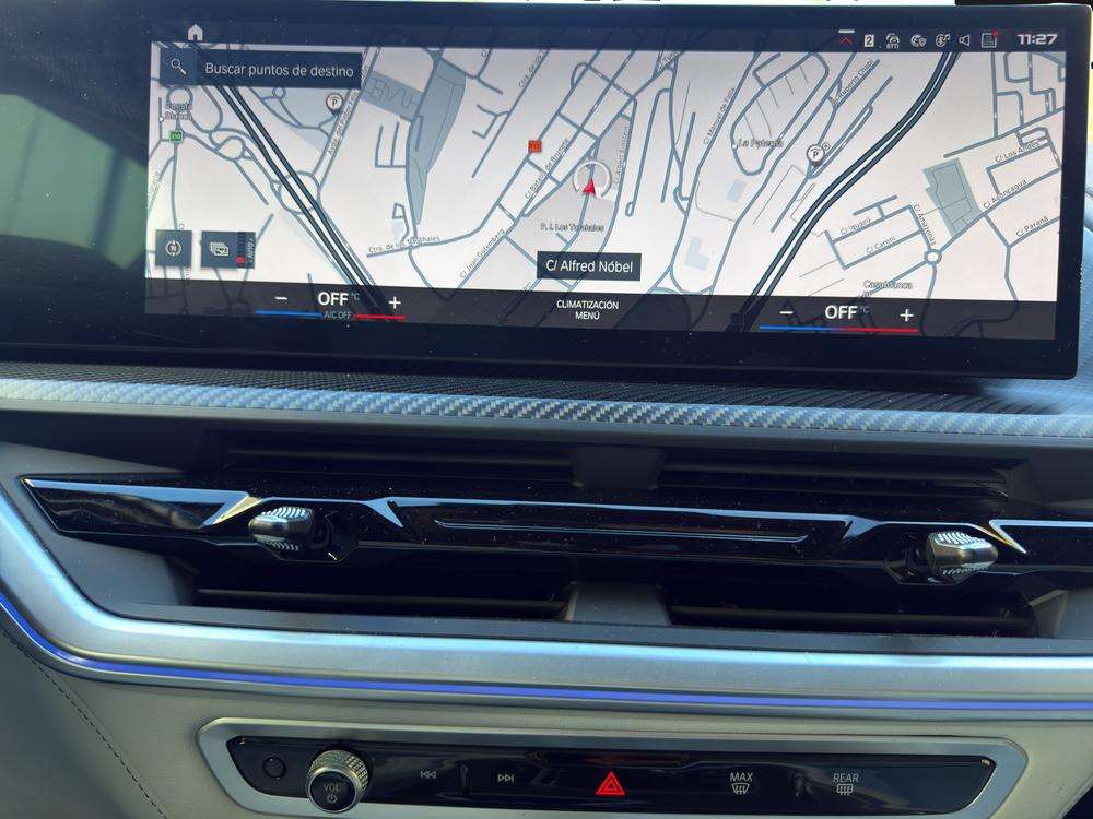 BMW XM . 2023 azul - foto 13