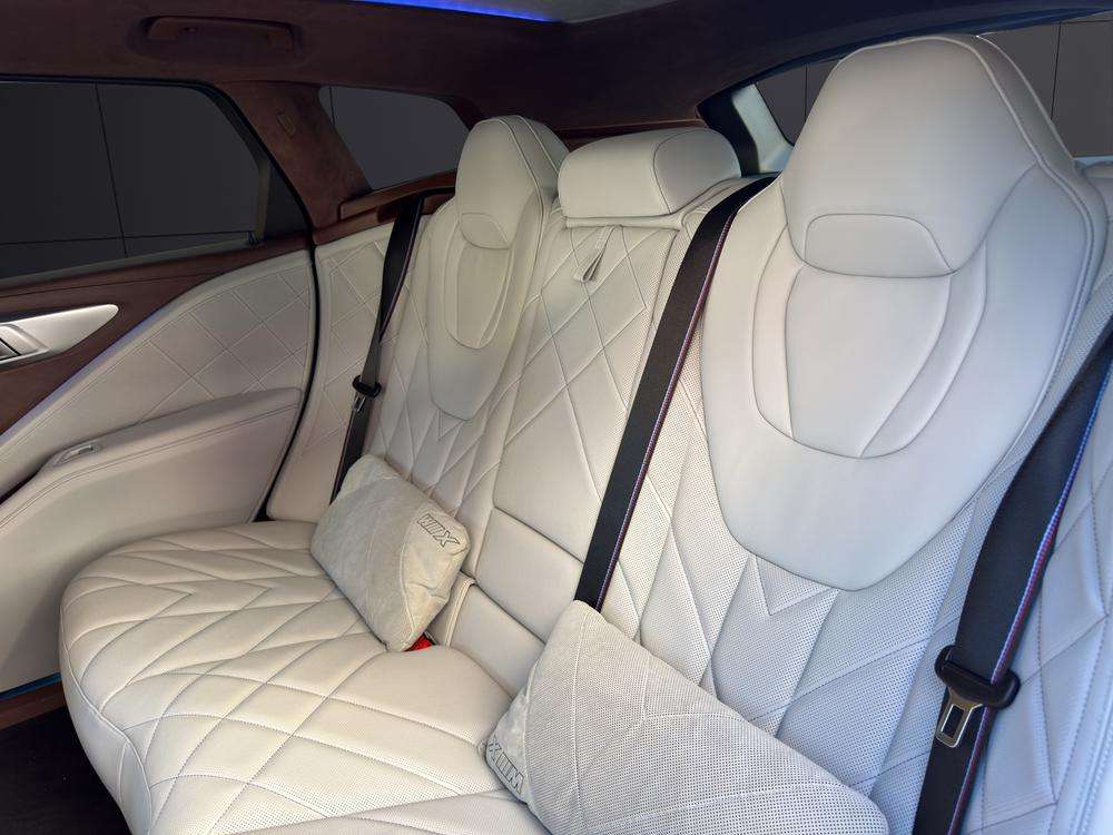 BMW XM . 2023 azul - foto 17