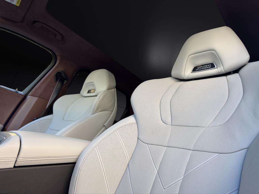 BMW XM . 2023 azul - foto 18
