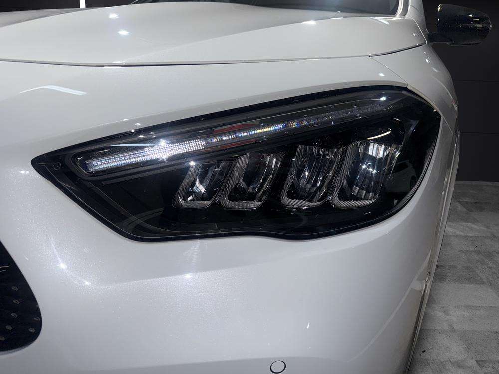 Mercedes-Benz GLA 200d AMG 2024 blanco - foto 6