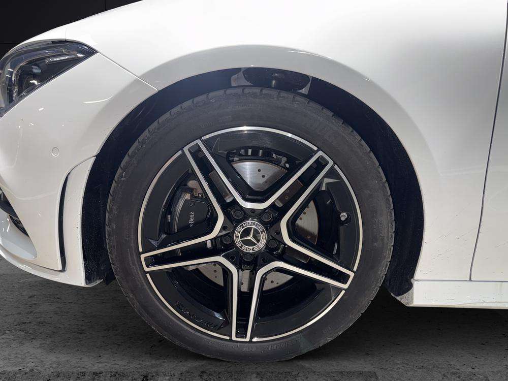 Mercedes-Benz CLA 200d Shooting Brake AMG 2023 blanco - foto 7
