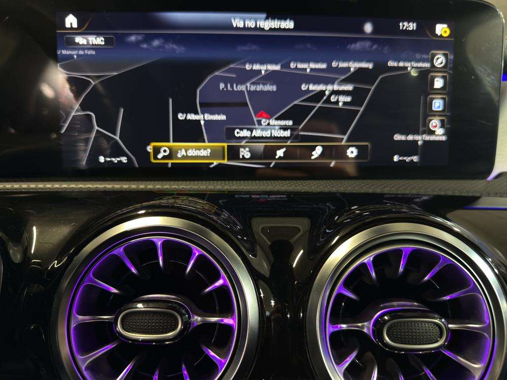 Mercedes-Benz CLA 200d Shooting Brake AMG 2023 blanco - foto 13