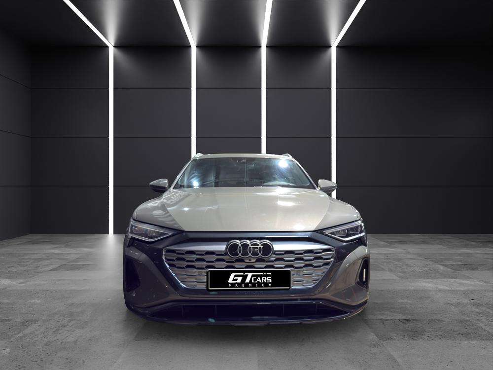 Audi Q8 E-tron 50 Quattro 2024 gris - foto 4