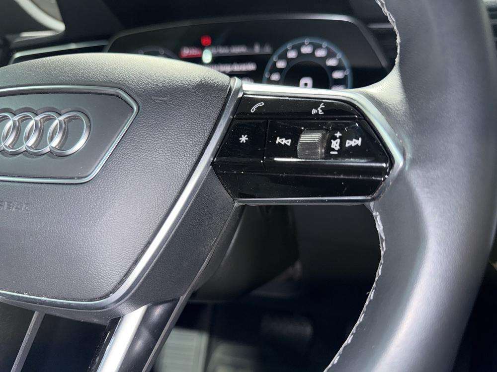 Audi Q8 E-tron 50 Quattro 2024 gris - foto 11