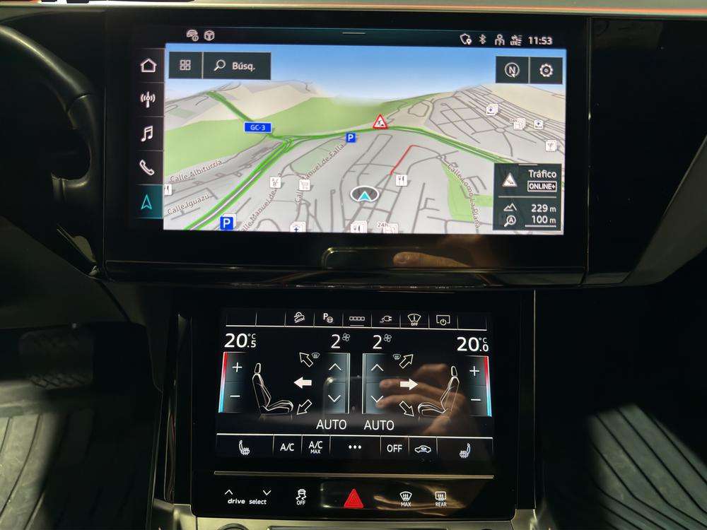 Audi Q8 E-tron 50 Quattro 2024 gris - foto 12