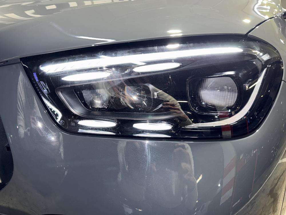 Mercedes-Benz GLE 53 AMG 4 MATIC Coupé Hybrid 2026 gris - foto 7