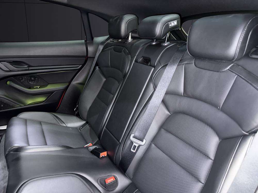 Porsche Taycan 4S 2022 rojo - foto 16