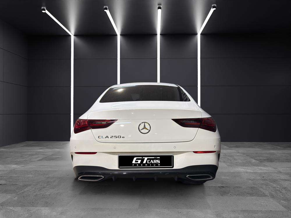 Mercedes-Benz CLA 250e AMG 2023 blanco - foto 5