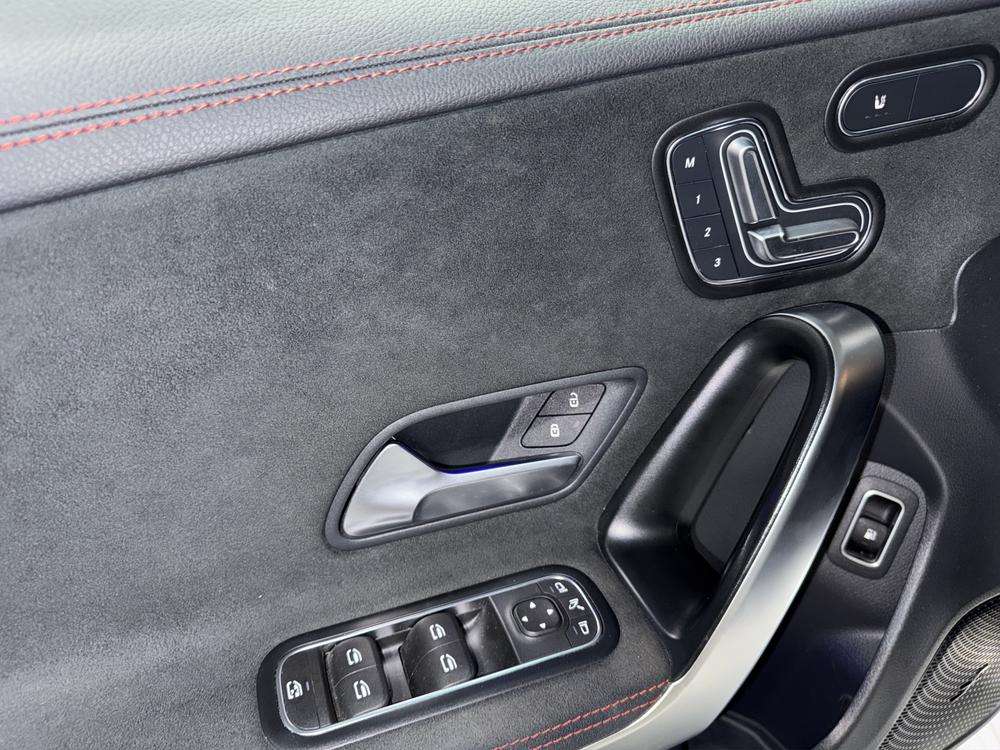 Mercedes-Benz CLA 250e AMG 2023 blanco - foto 16
