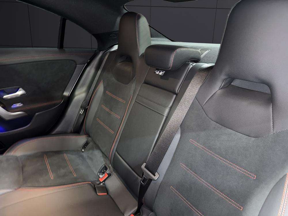 Mercedes-Benz CLA 250e AMG 2023 blanco - foto 17