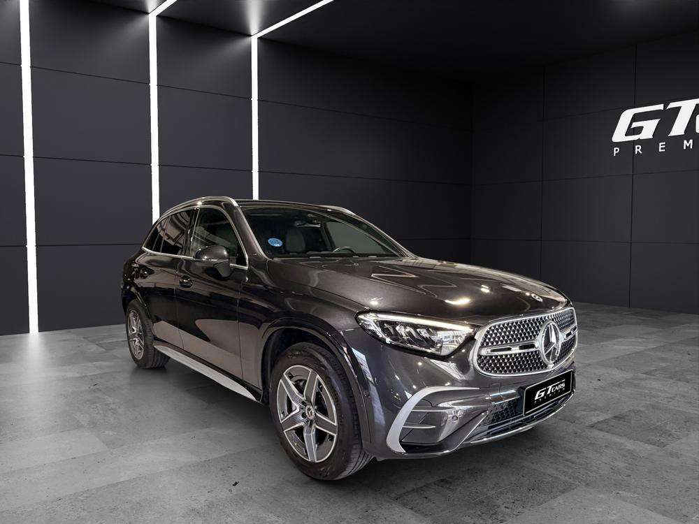 Mercedes-Benz GLC 300de AMG 4MATIC 2024 gris - foto 4