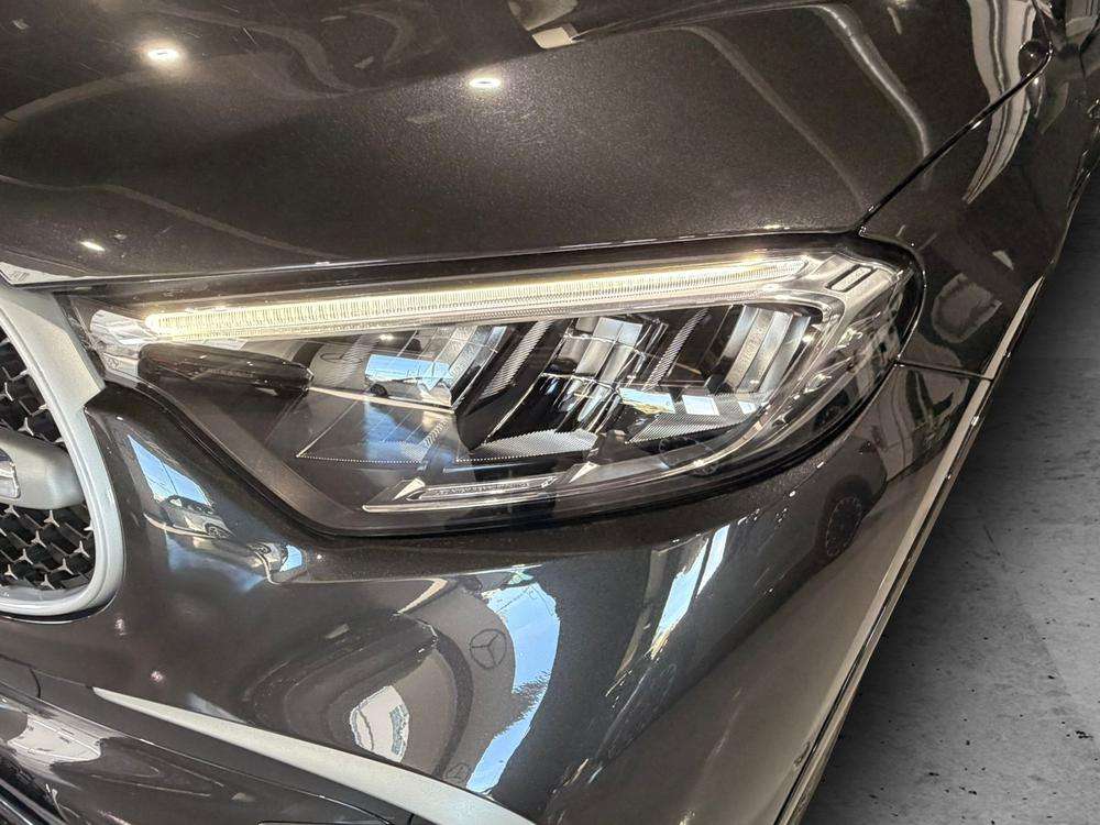 Mercedes-Benz GLC 300de AMG 4MATIC 2024 gris - foto 7