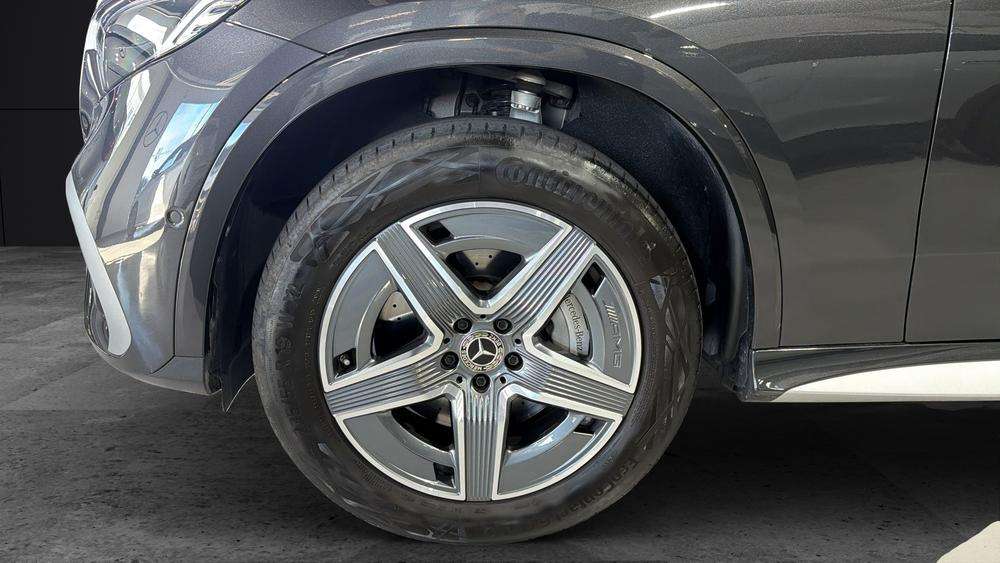Mercedes-Benz GLC 300de AMG 4MATIC 2024 gris - foto 8