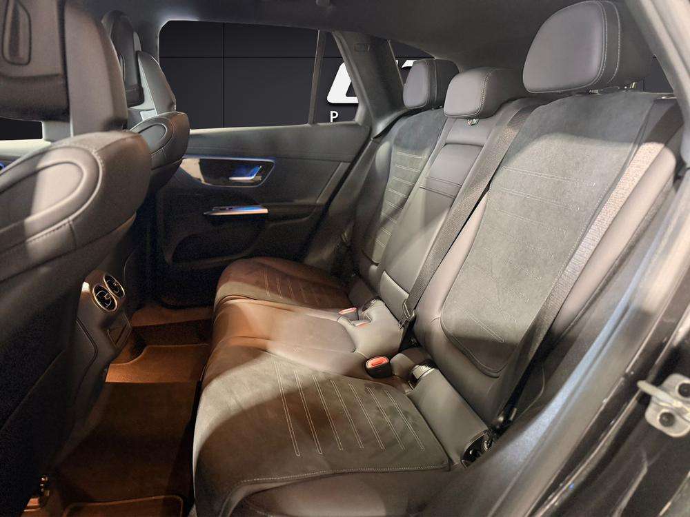 Mercedes-Benz GLC 300de AMG 4MATIC 2024 gris - foto 17