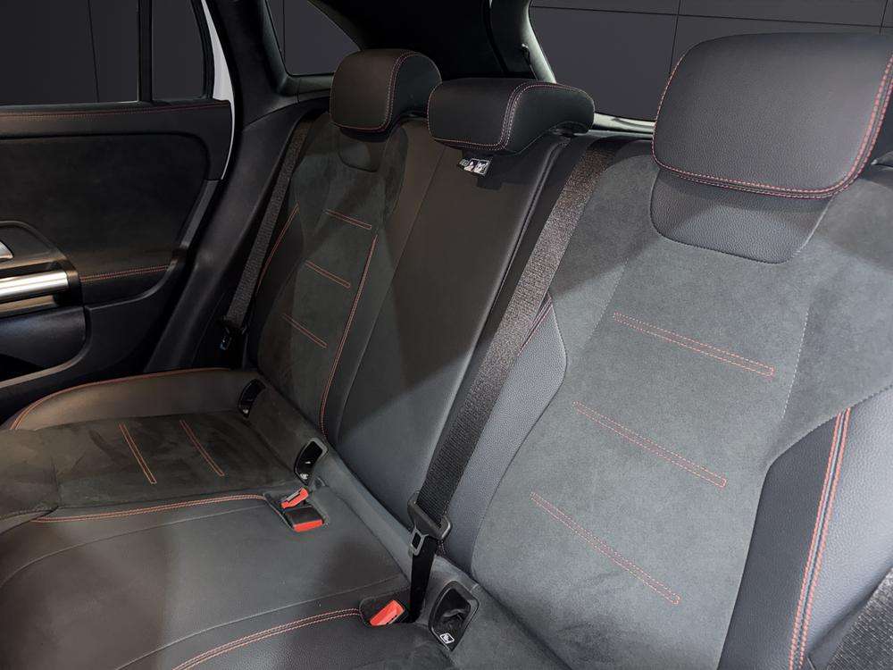 Mercedes-Benz GLA 220D AMG 4MATIC 2023 blanco - foto 16