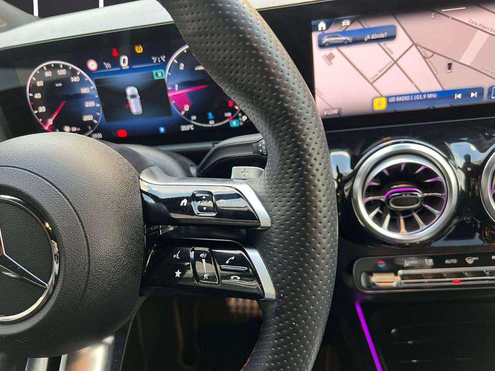 Mercedes-Benz Clase B 200d AMG 2023 blanco - foto 13