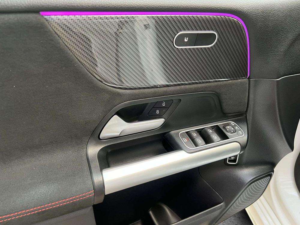 Mercedes-Benz Clase B 200d AMG 2023 blanco - foto 17