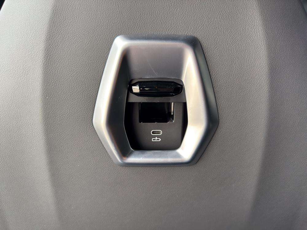 BMW XM . 2025 gris - foto 15