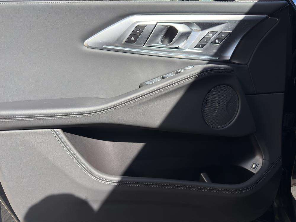 BMW XM . 2025 gris - foto 18