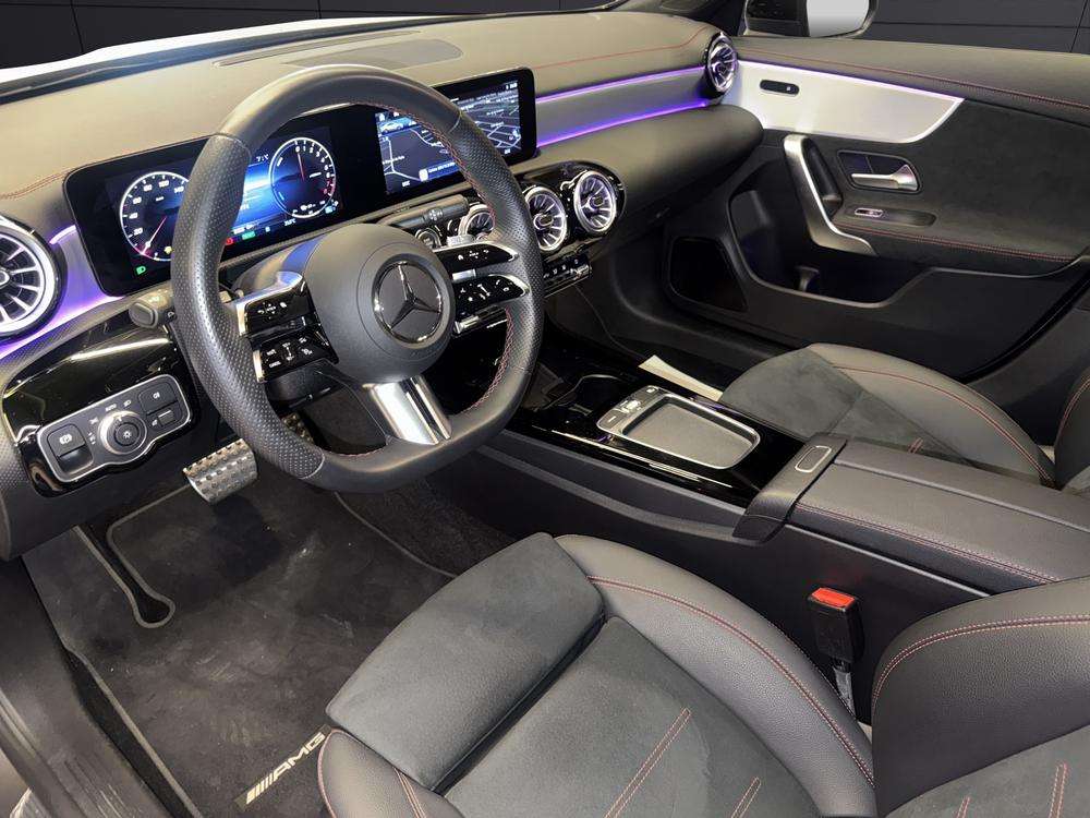 Mercedes-Benz CLA 250e AMG 2024 blanco - foto 9