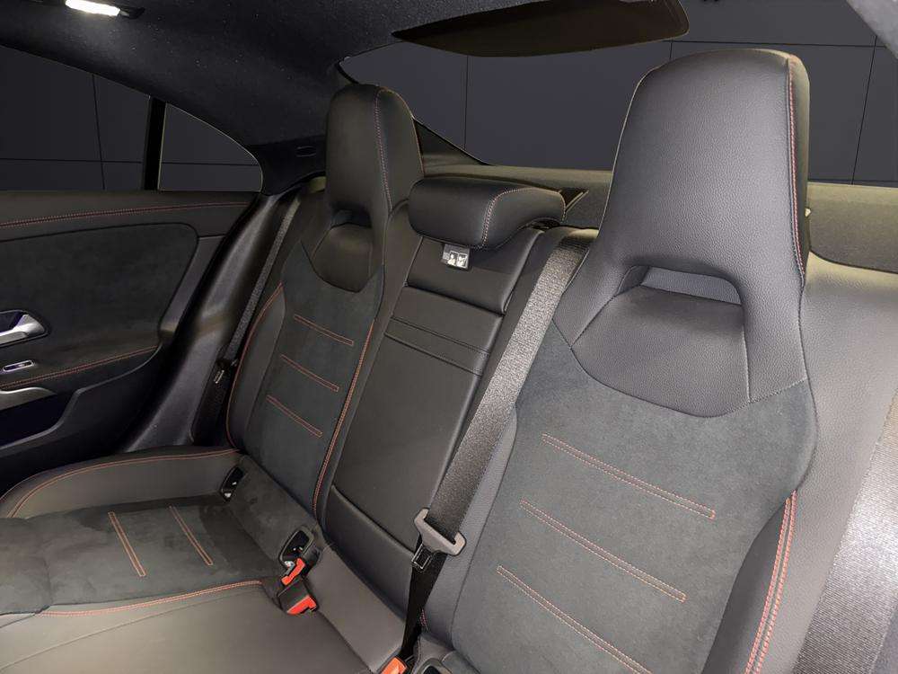 Mercedes-Benz CLA 250e AMG 2024 blanco - foto 16
