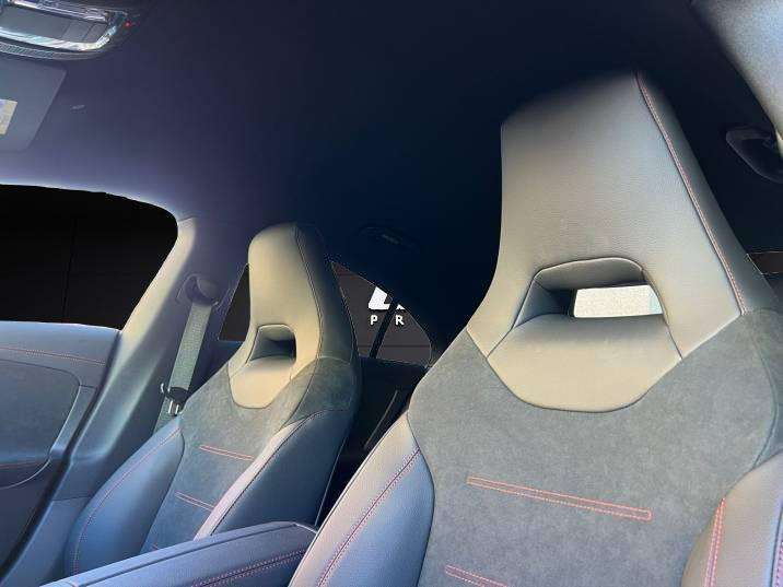 Mercedes-Benz CLA 250e AMG 2024 blanco - foto 17