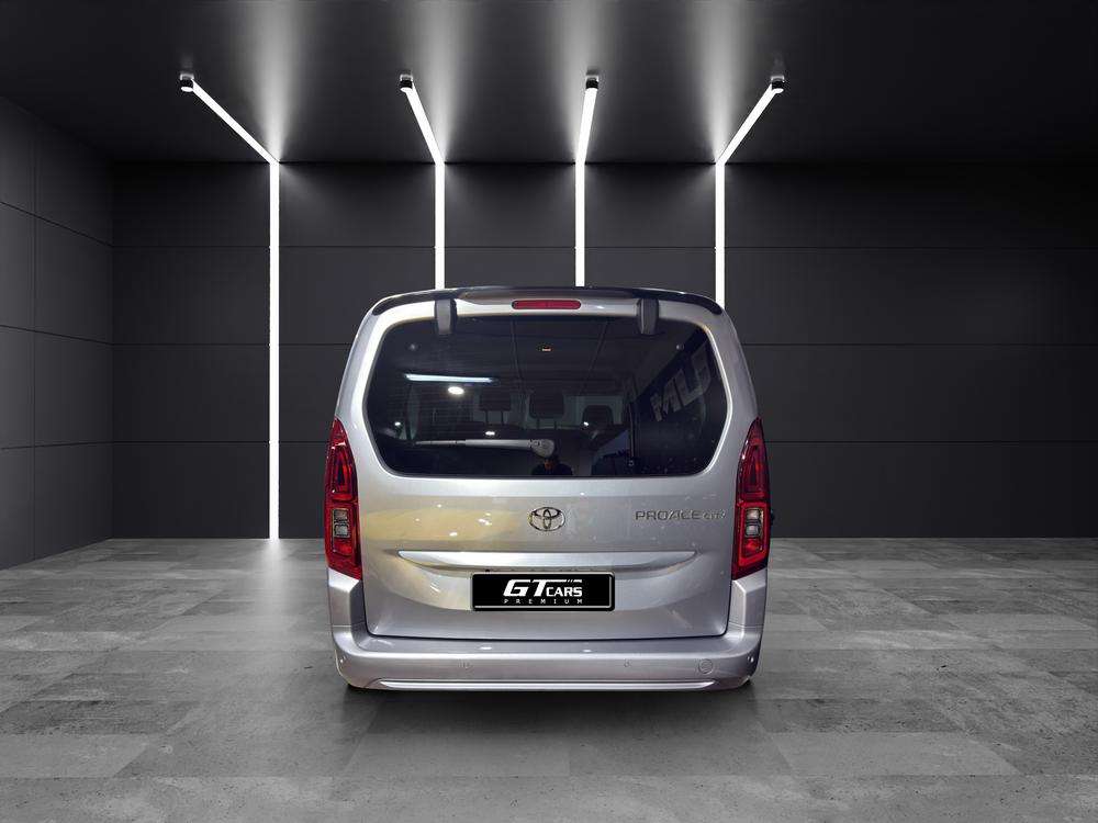 Toyota Proace City Verso 2025 gris - foto 5