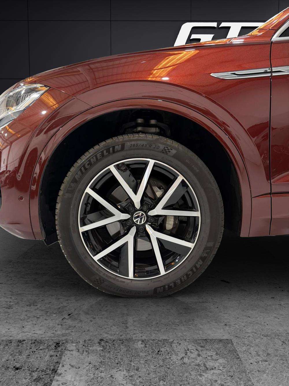 Volkswagen Touareg R-Line TDI 2021 vino - foto 7