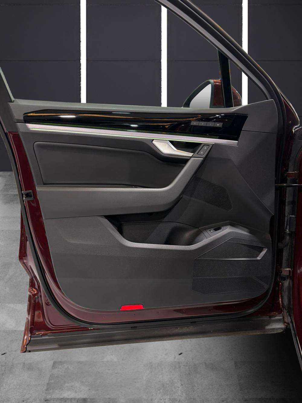 Volkswagen Touareg R-Line TDI 2021 vino - foto 15