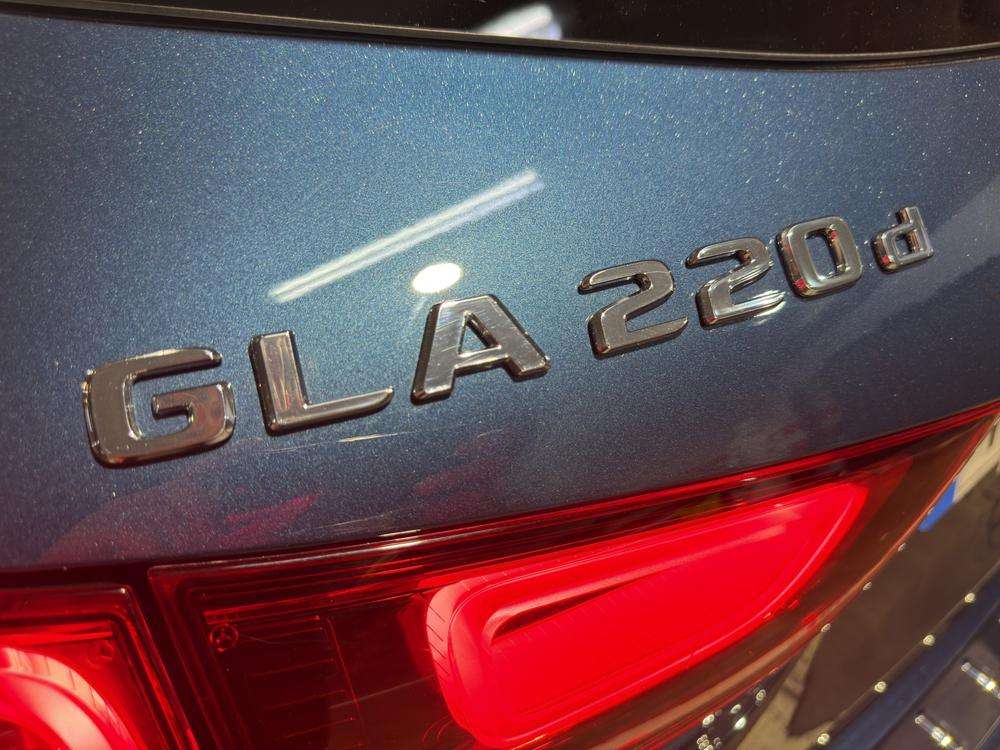 Mercedes-Benz GLA 220D AMG 4MATIC 2023 azul denim - foto 8