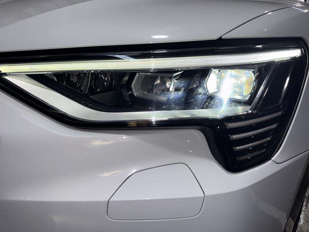 Audi E-tron 55 Quattro 2021 blanco - foto 6