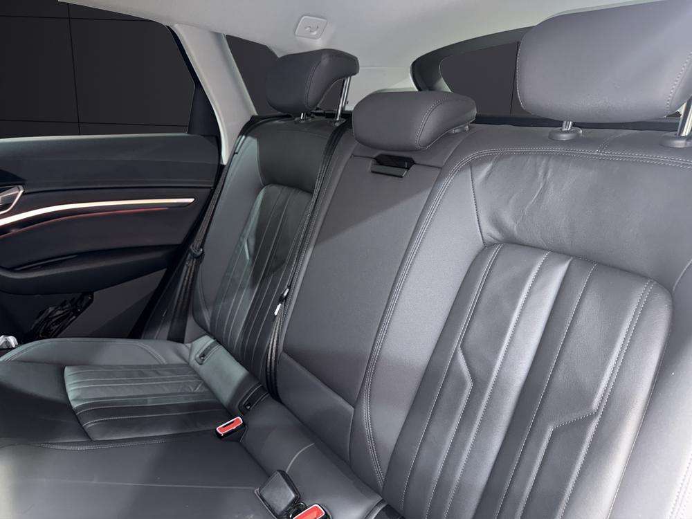 Audi E-tron 55 Quattro 2021 blanco - foto 16