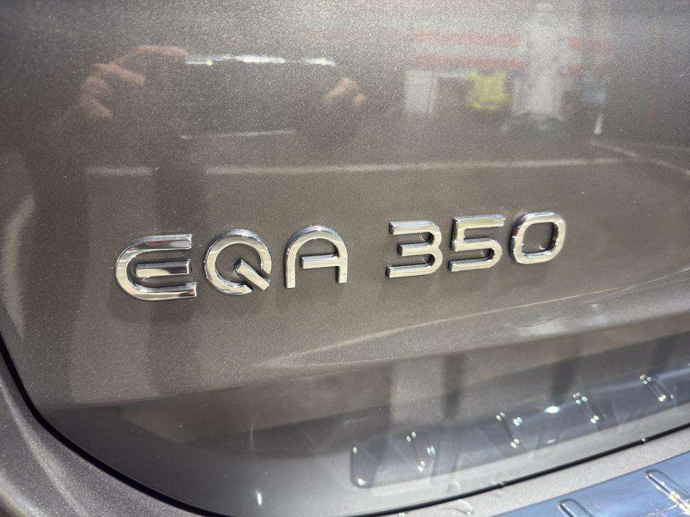 Mercedes-Benz EQA 350 Progressive 4MATIC 2023 gris - foto 8
