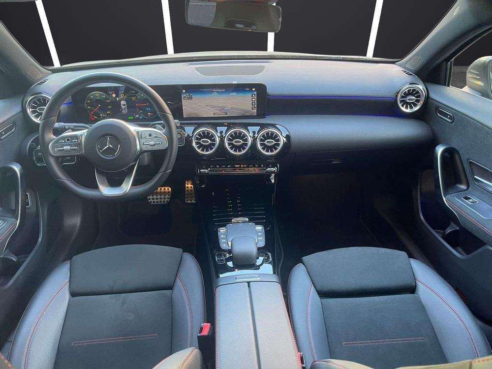 Mercedes-Benz Clase A 250e AMG 2021 gris montaña - foto 6