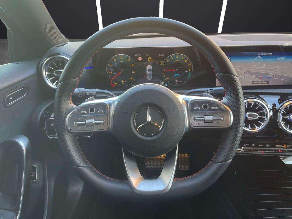 Mercedes-Benz Clase A 250e AMG 2021 gris montaña - foto 10