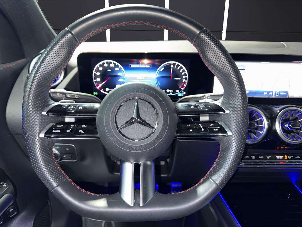 Mercedes-Benz GLA 250e AMG 2025 negro - foto 12
