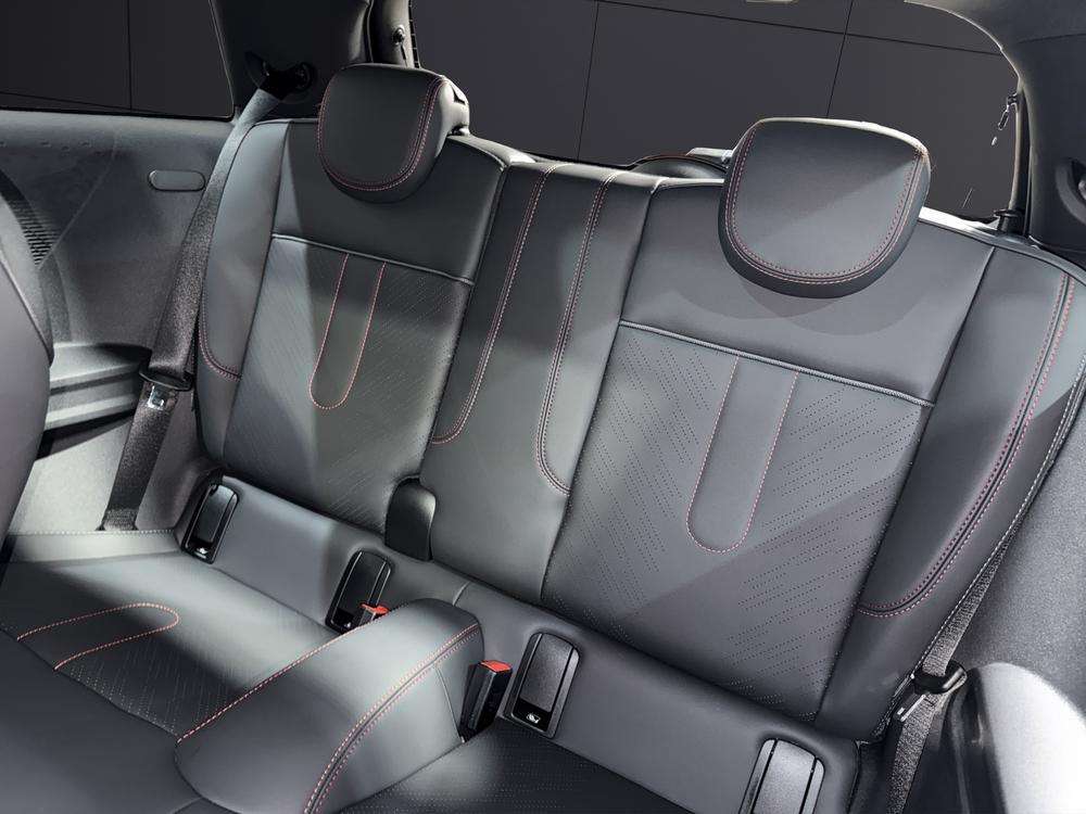 Mini Cooper JOHN COOPER WORKS 2024 negro - foto 16
