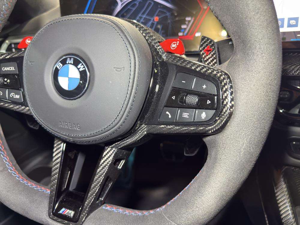BMW M4 CS 2025 negro - foto 12