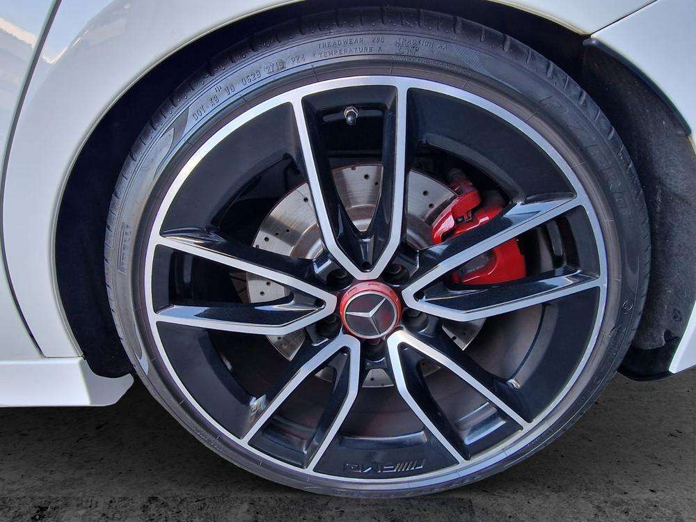 Mercedes-Benz Clase A 35 AMG 2019 blanco - foto 6