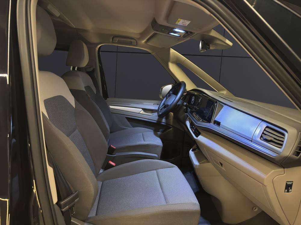Volkswagen Multivan  . 2025 azul - foto 9